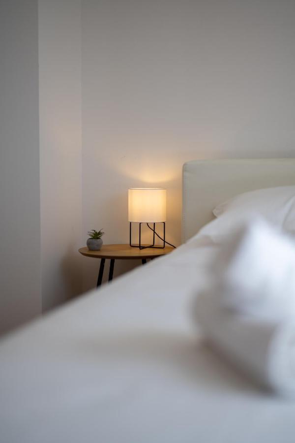Dalmatia Apartments Ciovo トロギール エクステリア 写真
