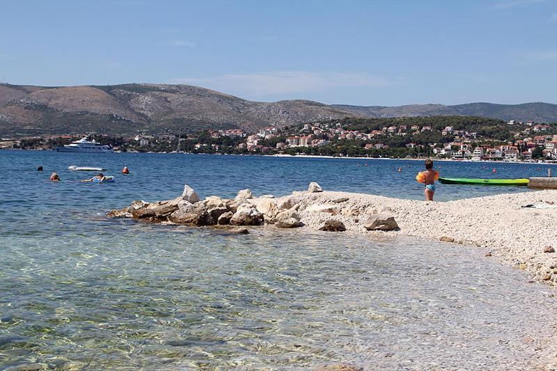 Dalmatia Apartments Ciovo トロギール エクステリア 写真