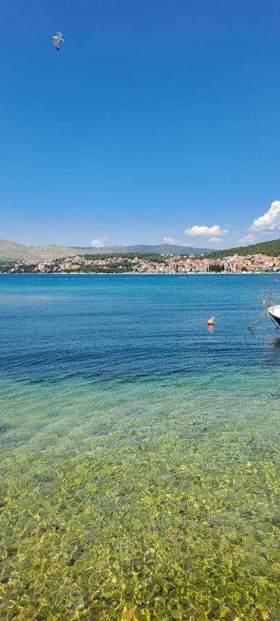 Dalmatia Apartments Ciovo トロギール エクステリア 写真